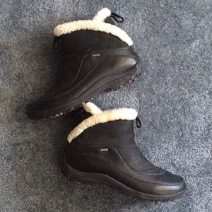 Merrell fleece lined ankle boots